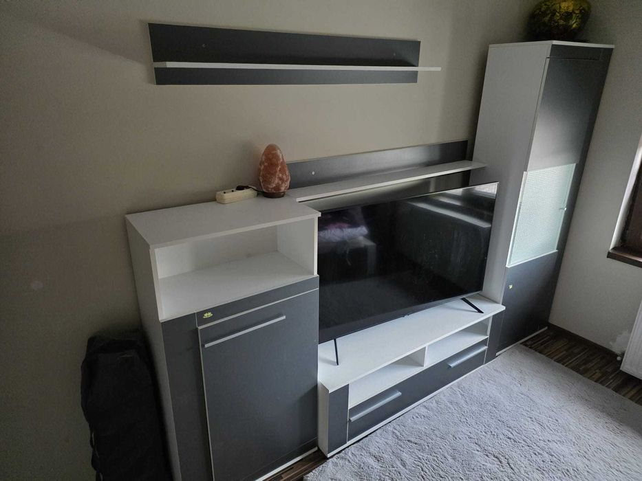 Mobila de living / dormitor