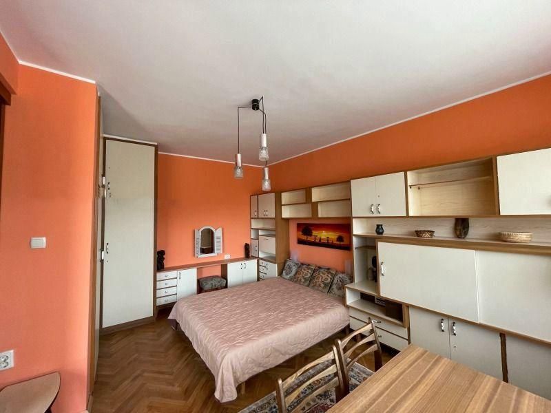 Дава се под наем Тристаен апартамент в София, Гео Милев - 100 кв.м за 797.64 € - Снимка #6