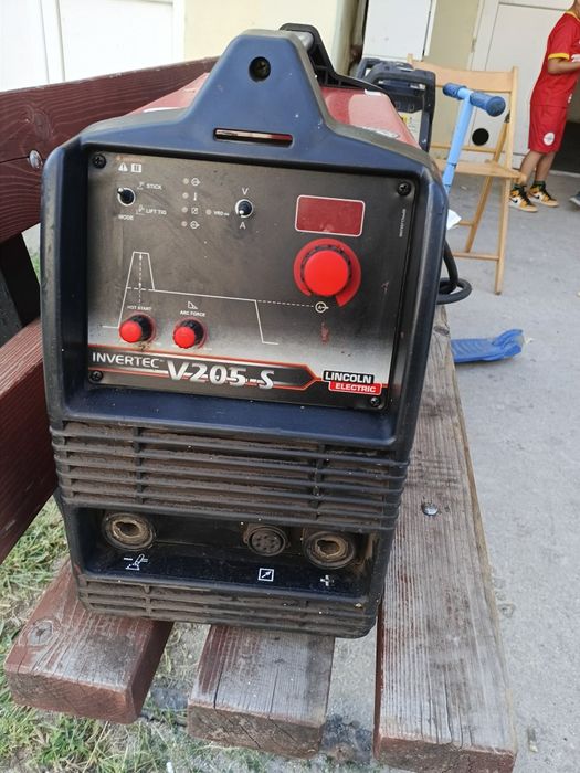 Invertor Sudură Lincoln Electric Invertec V205-S 2V (Profesional, 200A)