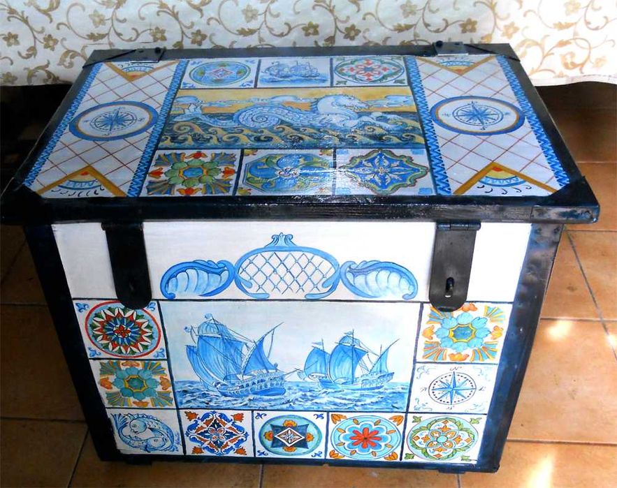 Cufar (lada) pictat manual-Sailer's trunk