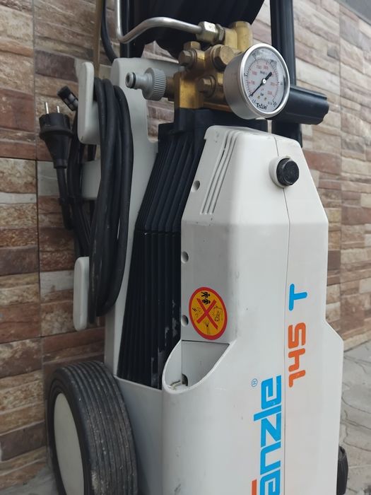 Машинъ за Отпушвате на Канали Kranzle145T160bar3kw220V Най Висок Клас