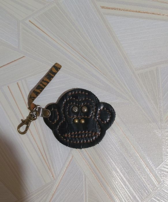 Брелок канишка брелок