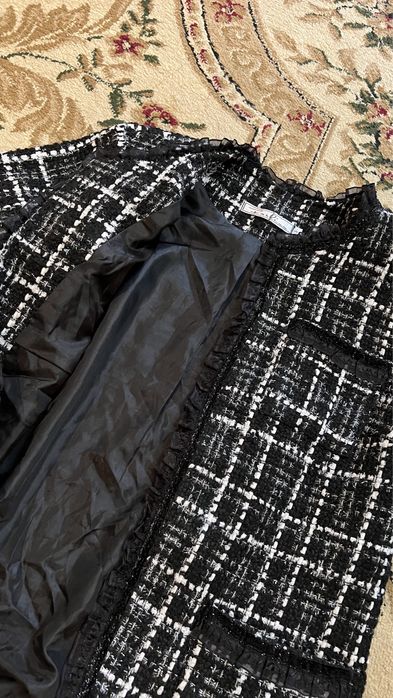 Твидовый костюм Размер С (двойка)