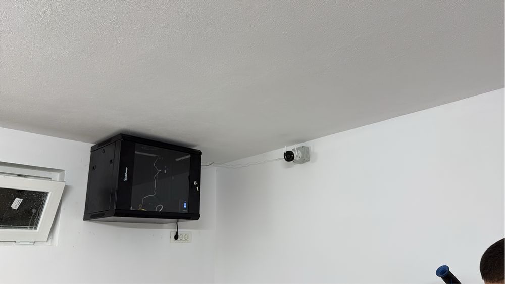 Montăm Camere Supraveghere,Sisteme Alarmă,Tablouri Curent,PortiBatante