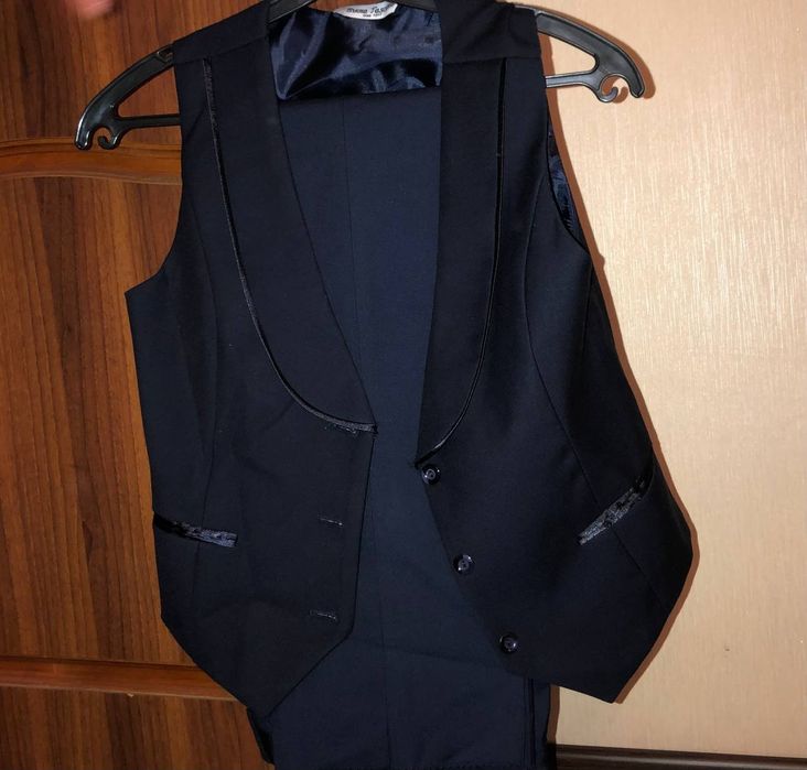 Школьная форма тёмно-синего цвета