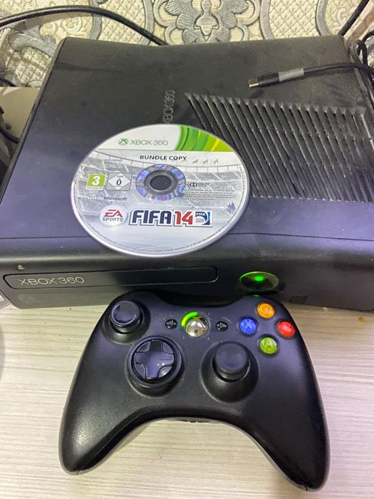 XBOX 360 В хорошем состоянии