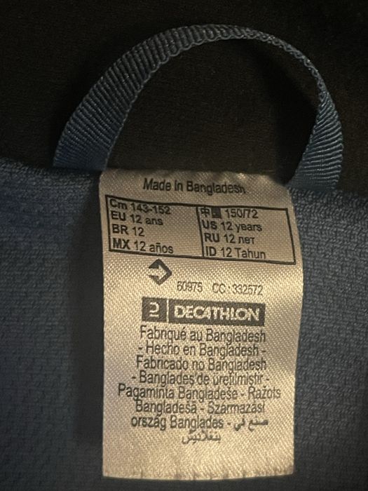 Costum ski reglabil Dechatlon marimea 143-152 ( 12 ani)