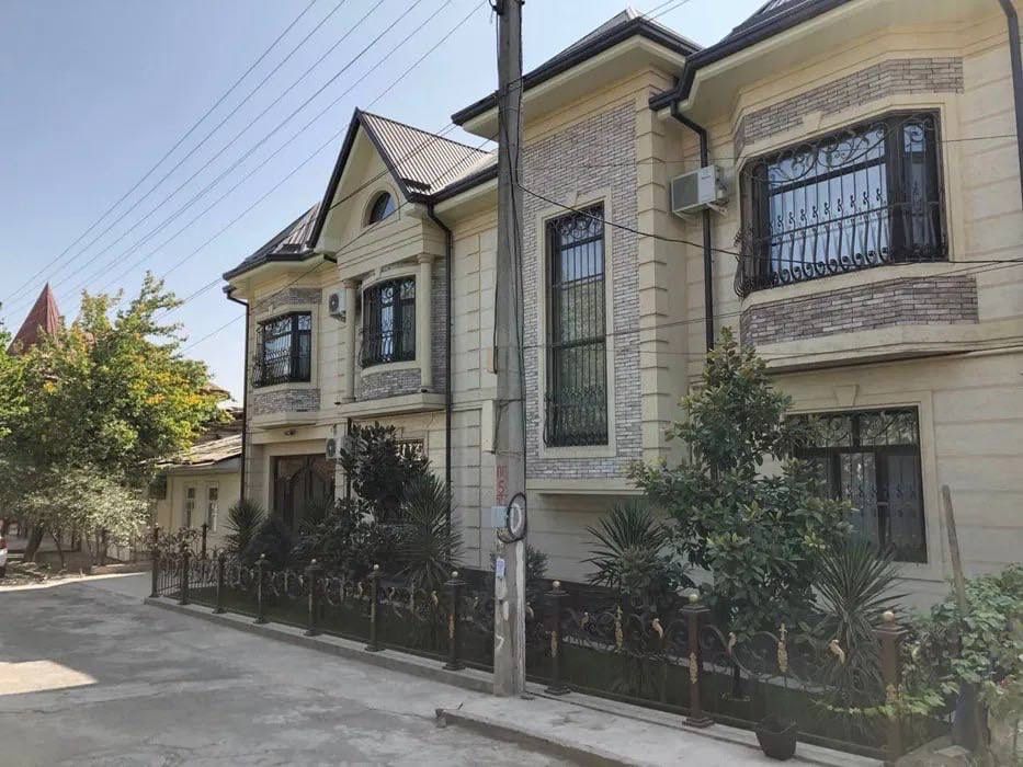 Просторный дом 6 соток Бадамзар, сауна басейн, готовый к проживанию