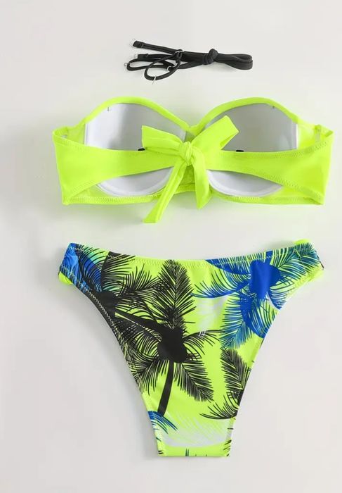 Продам красивый купальник.