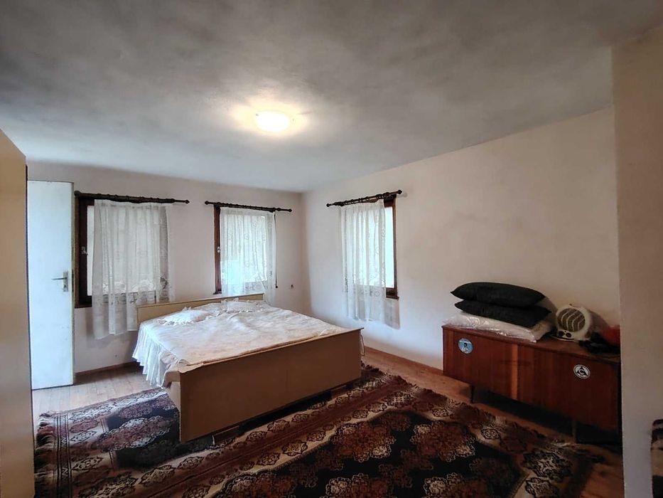 Продава се Къща в с. Гложене, Област Враца - 100 кв.м за 450 €/кв.м - Снимка #13
