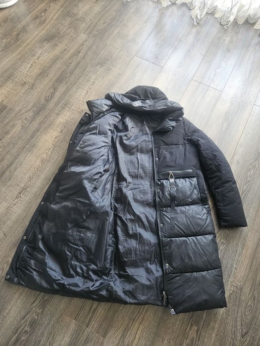 Продам зимний пуховик