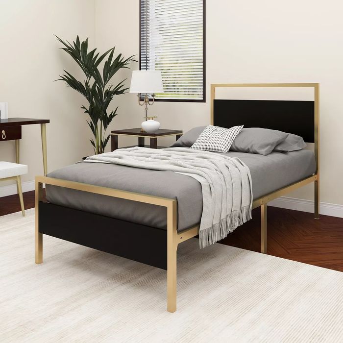 Металлическая кровать к1