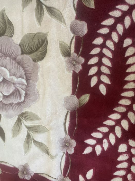 Продам одеяло двухспальное