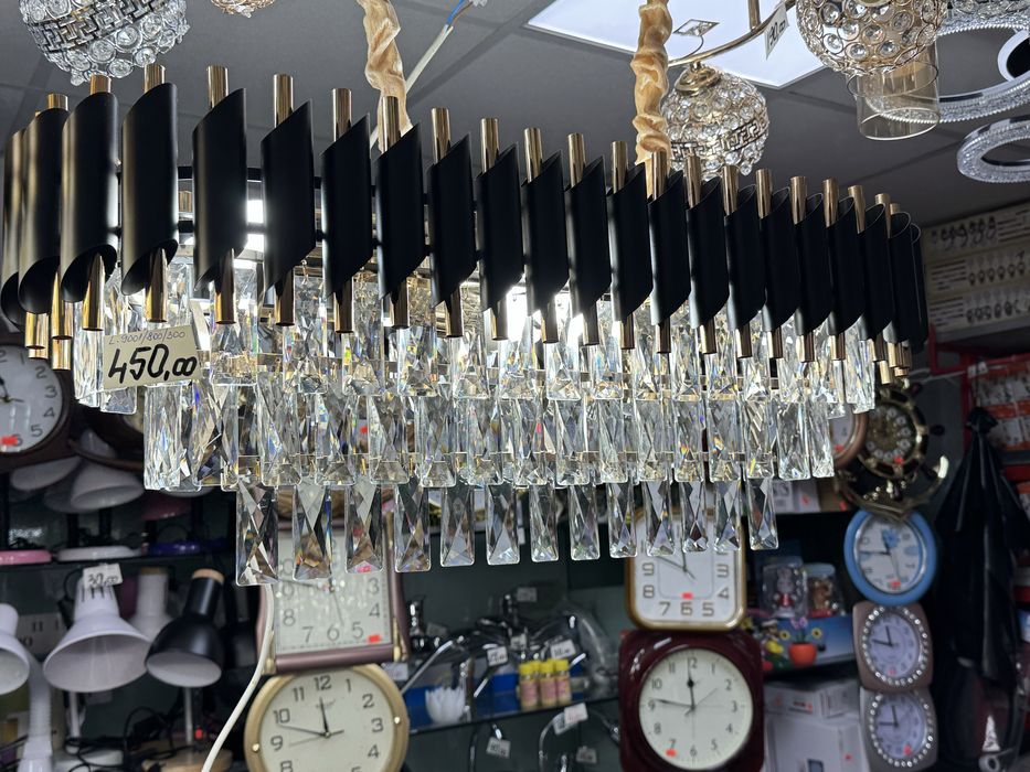 Vand lustre NOI cu cristale