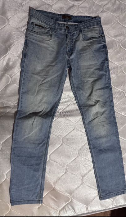 Джинсы Calvin Klein