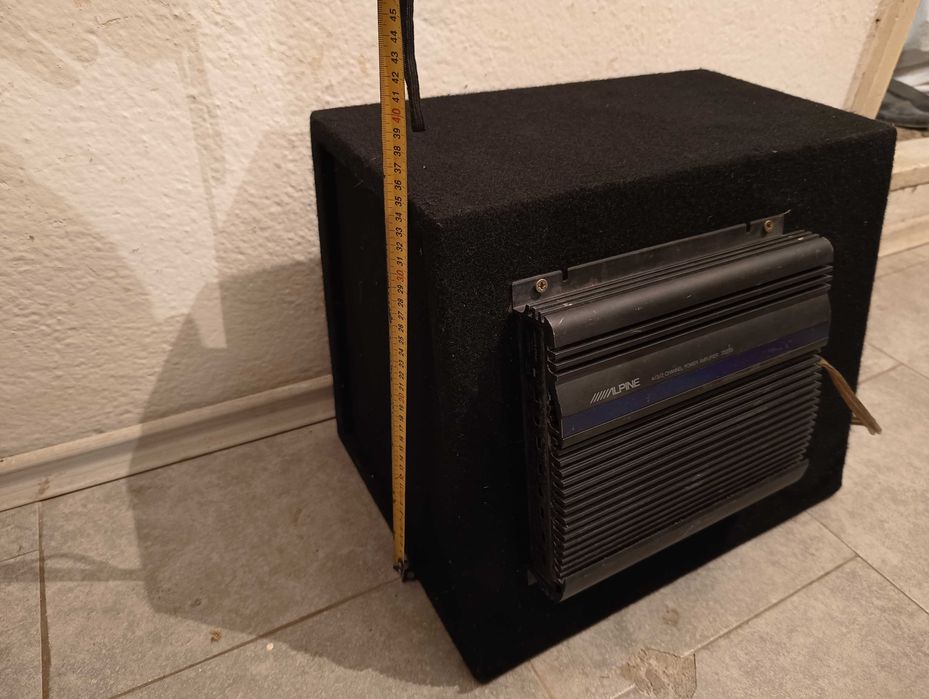 Бас каса с усилвател