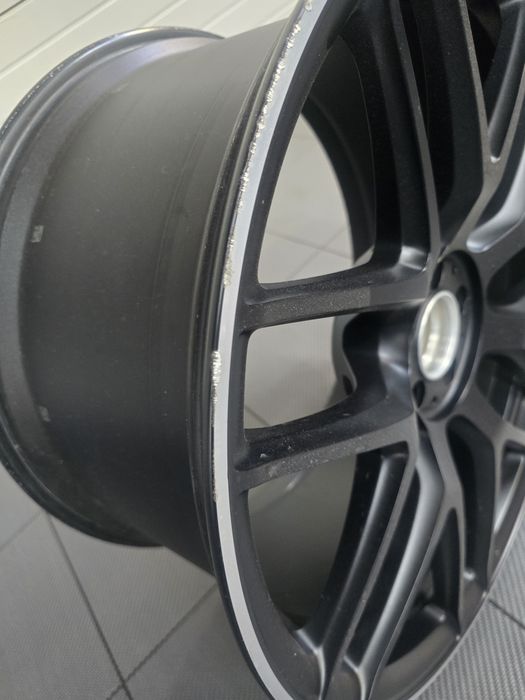 Оригинална 22” AMG джанта Mercedes – 11.5Jx22 ET53 – Made in Germany