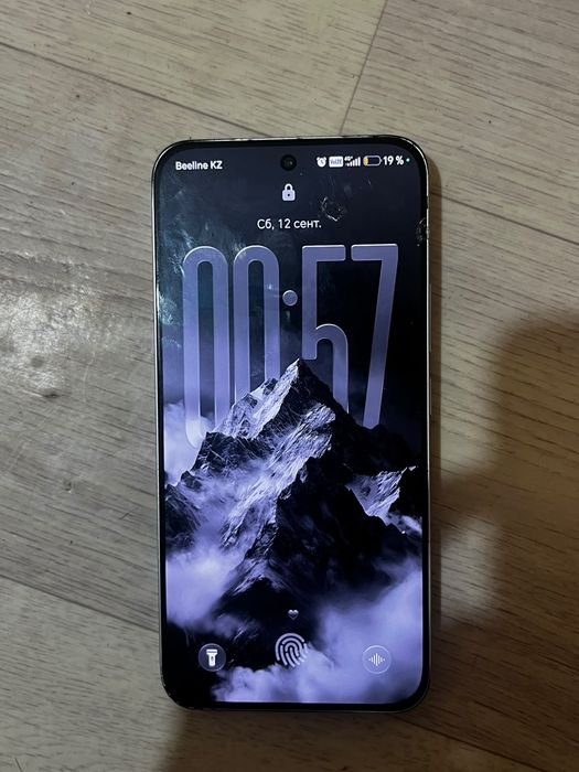 Телефон honor 400 есть торг