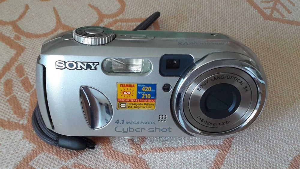 Продавам цифров фотоапарат „Sony”