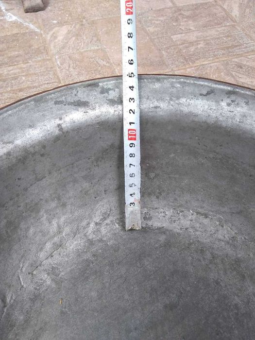 Стара медна тава и меден леген