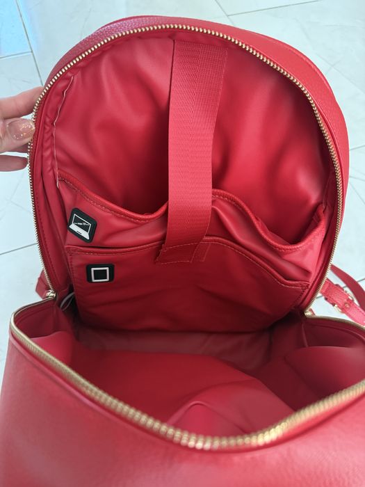 Червена раница Valentino