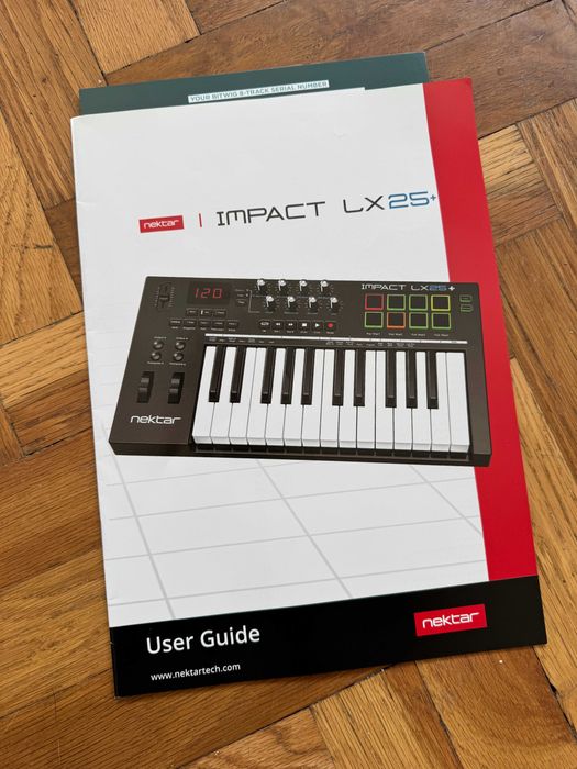 Nektar Impact LX25+ MIDI контролер