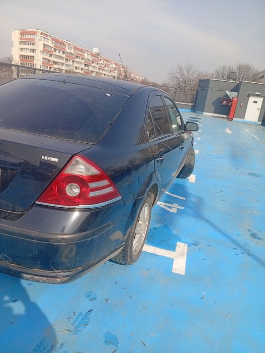 Vând pentru dezmembrări