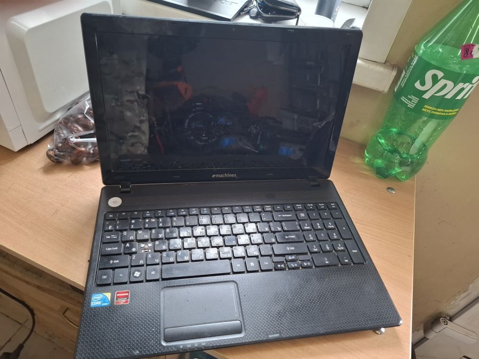 Продам ноутбукии