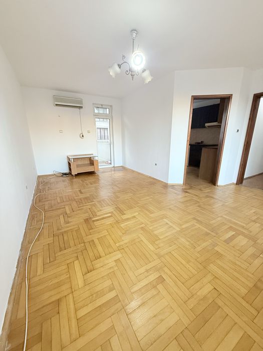 Продава се Тристаен апартамент в Пазарджик, Окръжна болница - 100 кв.м за 1500 €/кв.м - Снимка #6