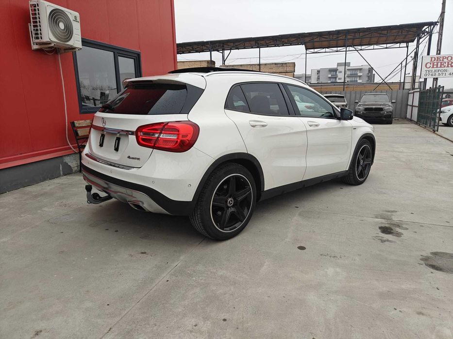 Mercedes Gla 220 4Matic Automat Edition1 Panoramic