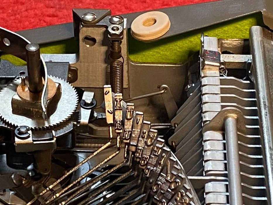 Masina de scris Olympia SF De Lux