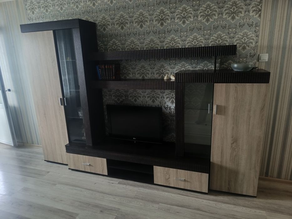 Продам стенку Б/У