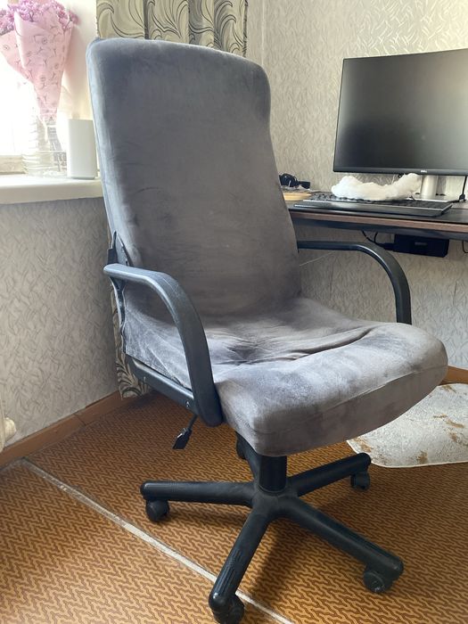 Компьютерное кресло
