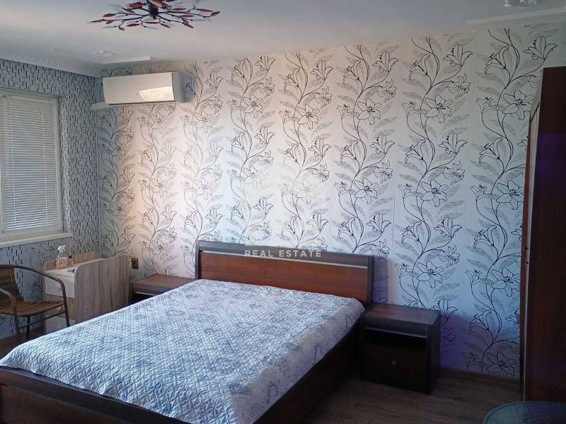 Дава се под наем Етаж от къща в Варна, Аспарухово - 100 кв.м за 714 € - Снимка #3