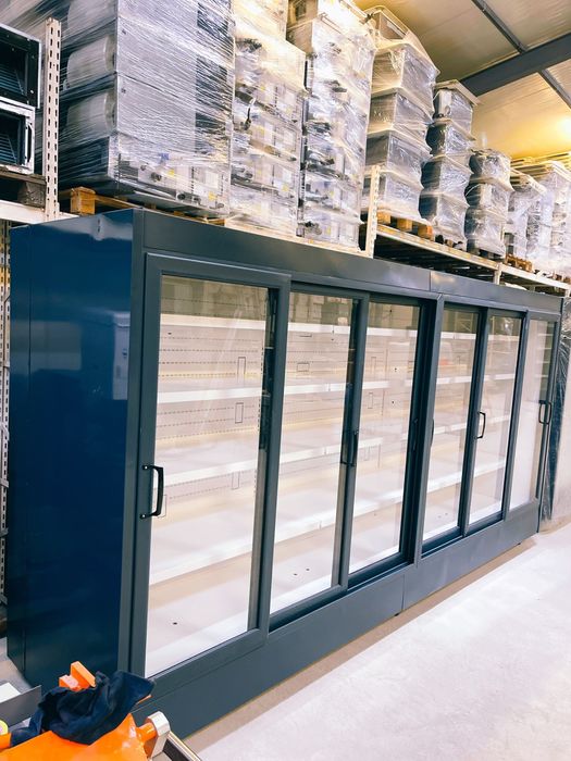 Vitrina bauturi linde