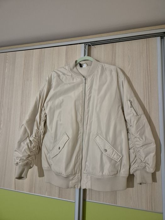 H&M ново бомбър яке