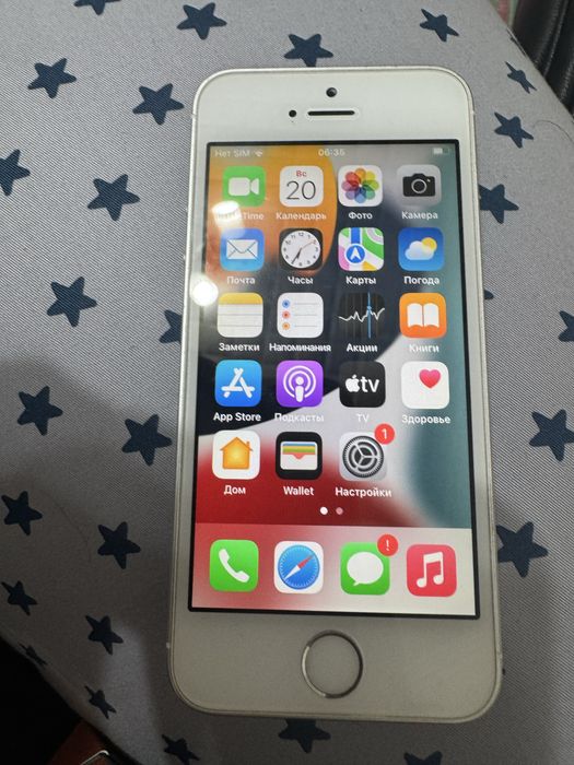 Продам Iphone SE 32 Гб