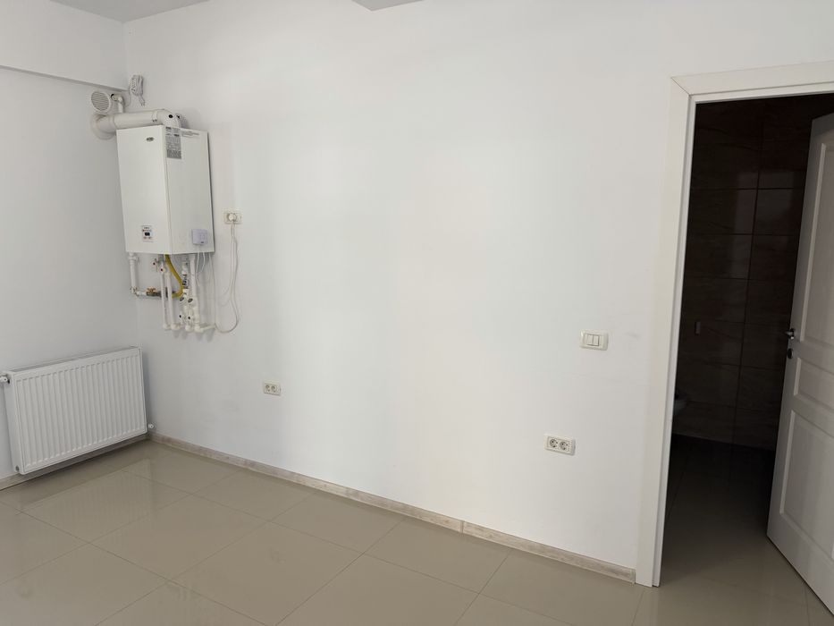 Vand spatiu comercial