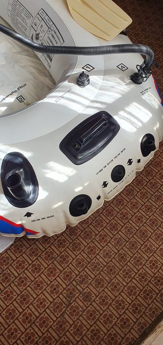 Hадуваема лодка с помпа и гребла Sevylor