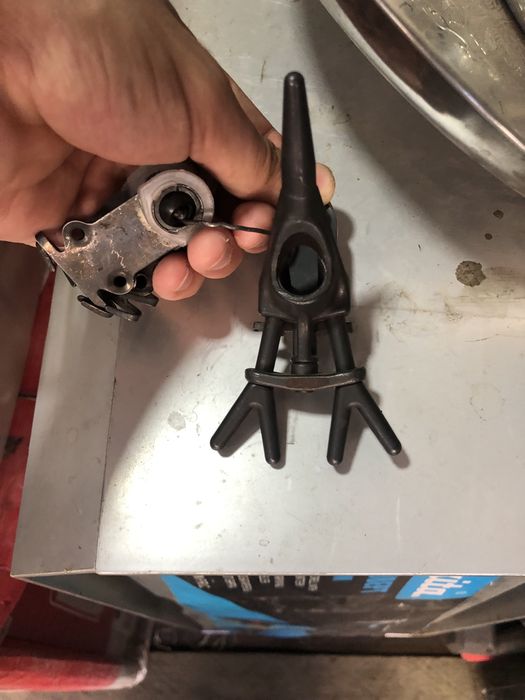 Qoy yungini oladigan moshinka қой йунгини оладиган апарат