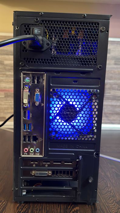 Геймърски компютър i7 RX 570 4GB GDDR5 RAM 16GB SSD 500GB