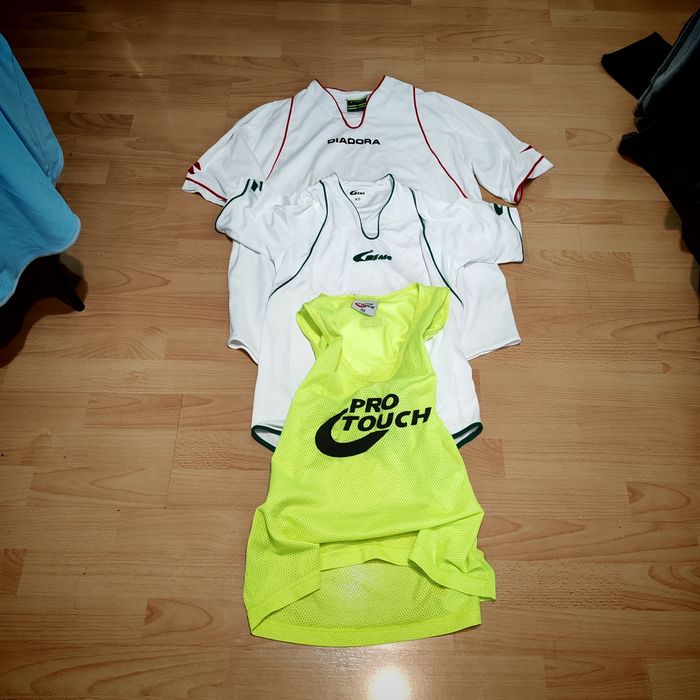 Echipamente sportive separat sau angro