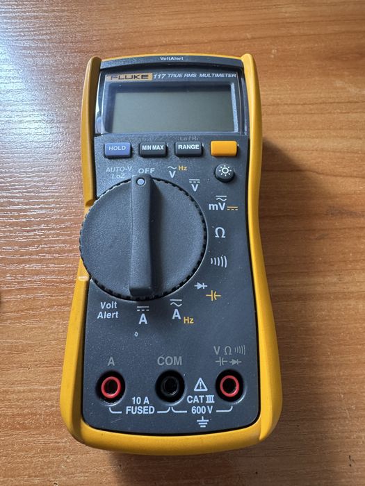 Мултицет Fluke 117 TRUE  RMS