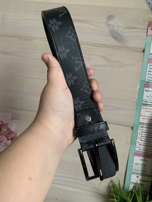 Продам ремень LV