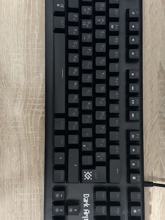 Продам 2 клавиатуры