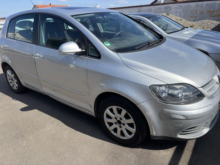 На части Vw Golf Plus 1.6i bse 2007год бензин ръчка