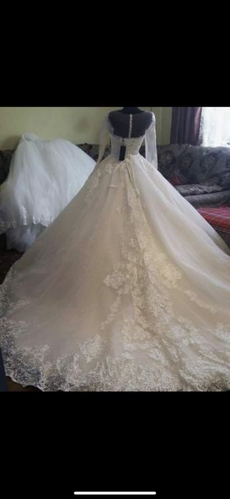 Продается свадебное платье
