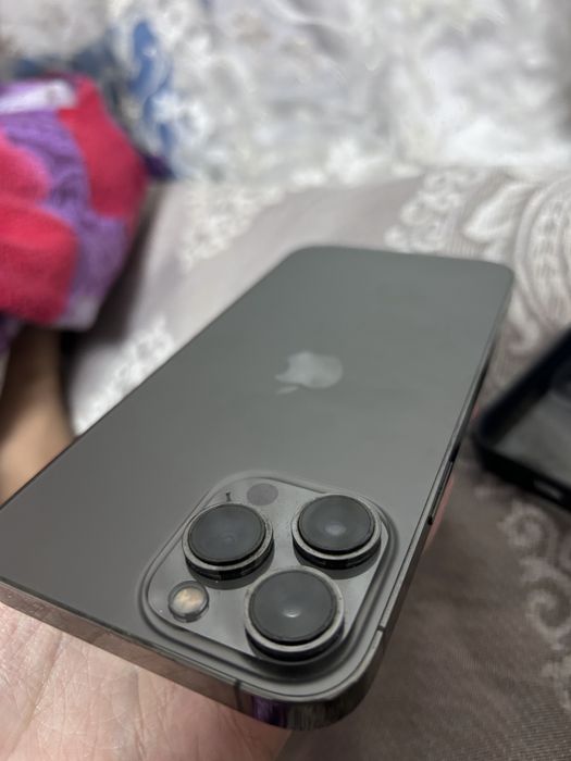 Продам iPhone 13 Pro Max