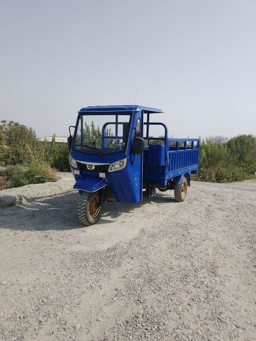 Lochin moto sotiladi