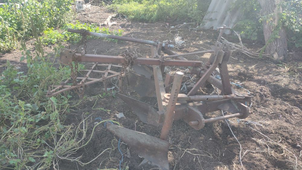 Трактор юмз в хорошем состоянии.